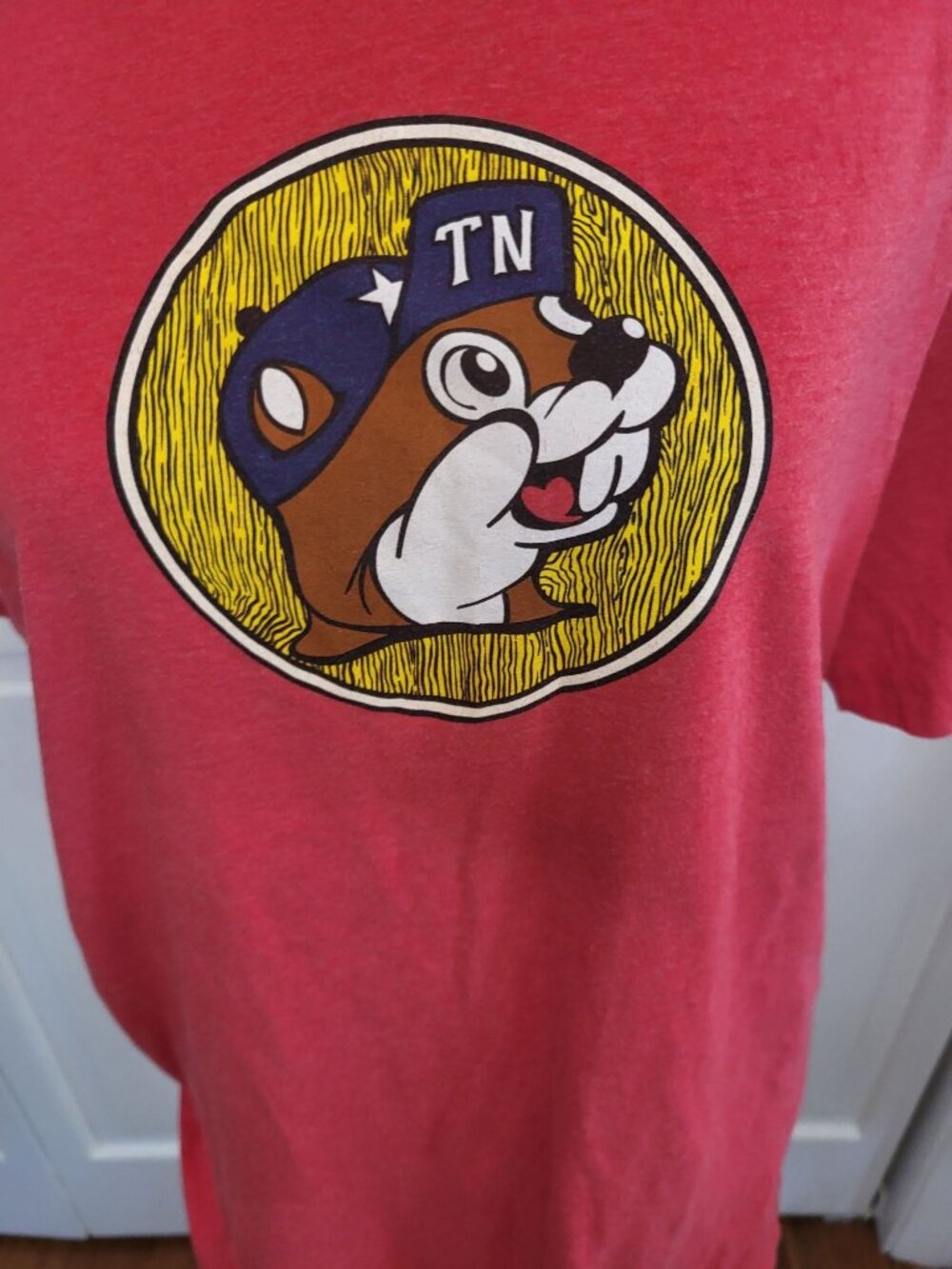 Bucee's TN Red Graphic Tee L Logo Travel Western Tennessee Souvenir Road Trip - Picture 4 of 5